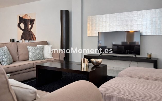 Resale - Apartment - Marbella - Puerto Banús