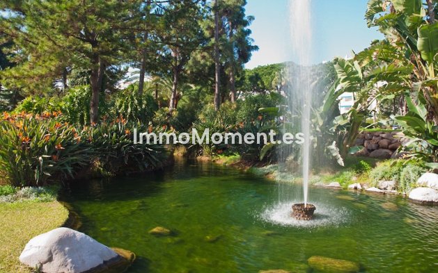Resale - Apartment - Marbella - Puerto Banús