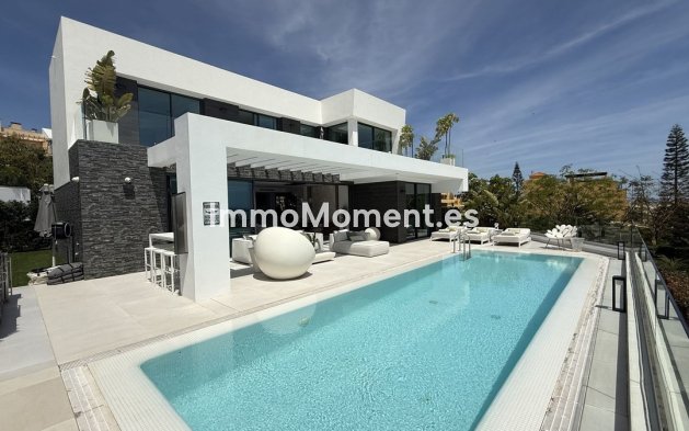 Reventa - Villa independiente - Marbella - Cabopino