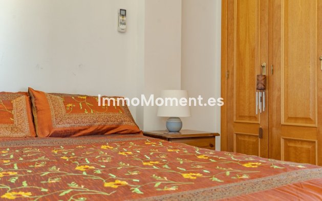 Wiederverkauf - Freistehende Villa -   Inländisch - Alhaurín el Grande Centro