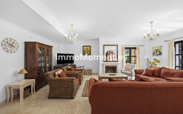 Resale - Detached villa - Marbella - Guadalmina Alta
