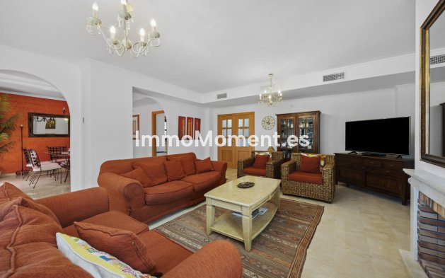 Resale - Detached villa - Marbella - Guadalmina Alta