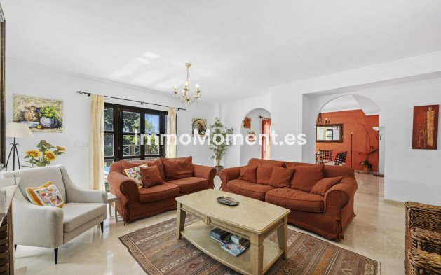 Resale - Detached villa - Marbella - Guadalmina Alta
