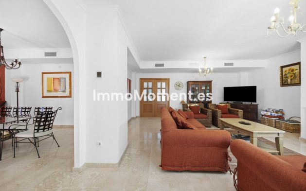 Resale - Detached villa - Marbella - Guadalmina Alta