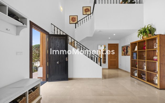 Resale - Detached villa - Marbella - Guadalmina Alta
