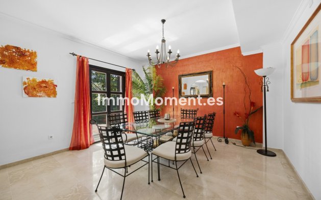 Resale - Detached villa - Marbella - Guadalmina Alta