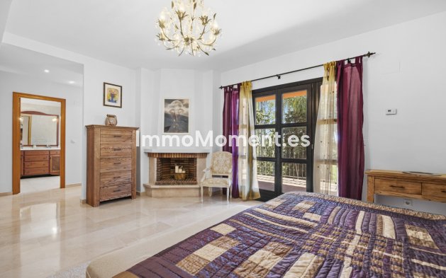 Resale - Detached villa - Marbella - Guadalmina Alta