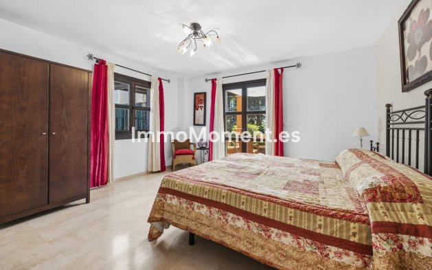 Resale - Detached villa - Marbella - Guadalmina Alta
