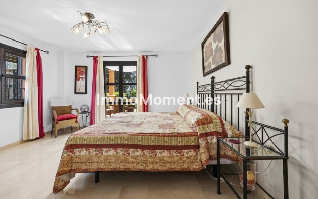 Resale - Detached villa - Marbella - Guadalmina Alta