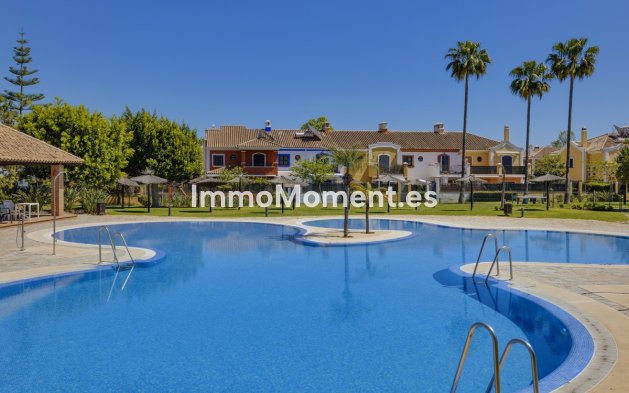 Resale - Detached villa - Marbella - Guadalmina Alta