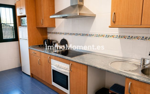 Wiederverkauf - Wohnung - Estepona  - Estepona Centro