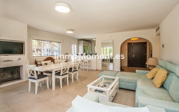 Wiederverkauf - Freistehende Villa - Marbella - Elviria