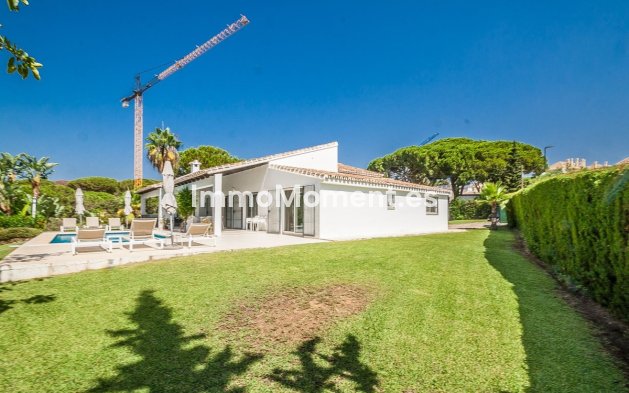 Wiederverkauf - Freistehende Villa - Marbella - Elviria