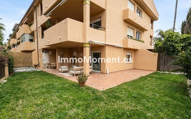 Resale - Apartment - Marbella - Las Chapas