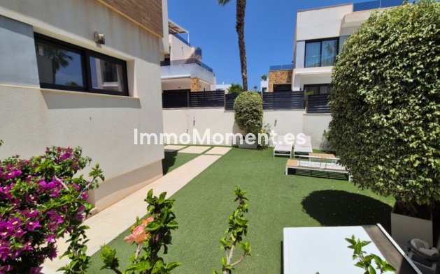 Bestaande woning - Vrijstaande villa - Torrevieja - Torrevieja Centro