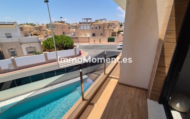Bestaande woning - Vrijstaande villa - Torrevieja - Torrevieja Centro