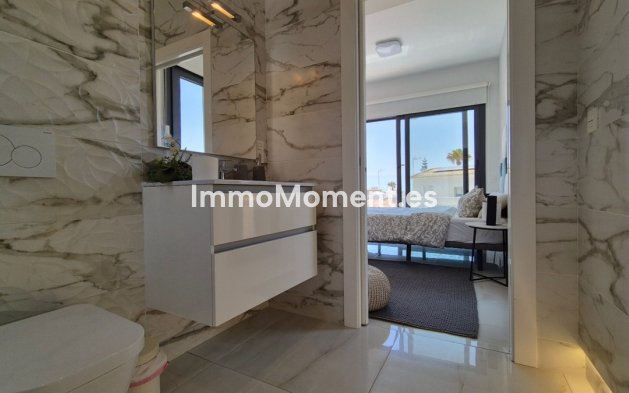 Bestaande woning - Vrijstaande villa - Torrevieja - Torrevieja Centro
