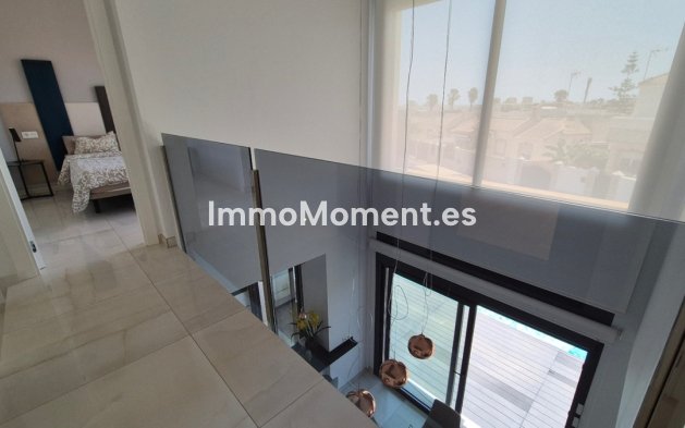 Bestaande woning - Vrijstaande villa - Torrevieja - Torrevieja Centro