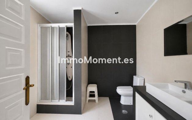 Revente - Villa individuelle - El Paraiso - New Golden Mile