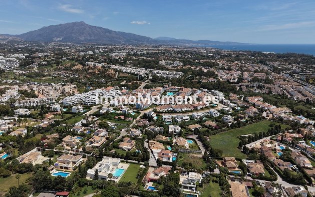 Revente - Villa individuelle - El Paraiso - New Golden Mile