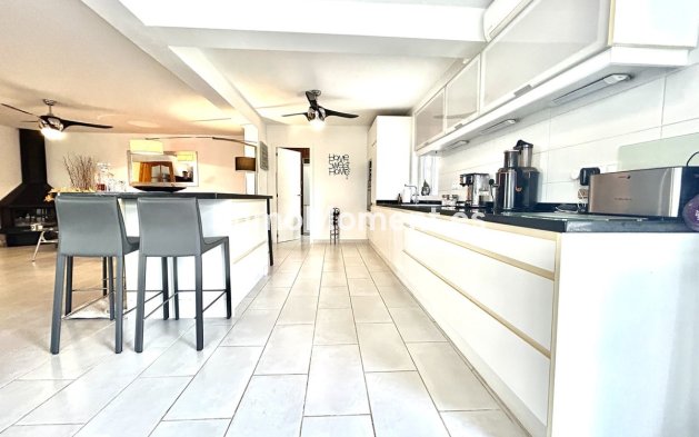 Bestaande woning - Vrijstaande villa - Catral - Catral Centro
