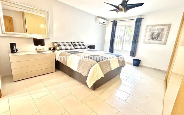 Bestaande woning - Vrijstaande villa - Catral - Catral Centro