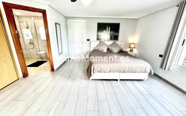 Bestaande woning - Vrijstaande villa - Catral - Catral Centro