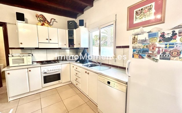 Bestaande woning - Vrijstaande villa - Catral - Catral Centro