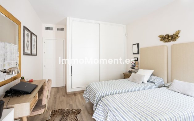 Revente - Appartement - Marbella - Nueva Andalucía