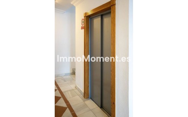 Revente - Appartement - Marbella - Nueva Andalucía