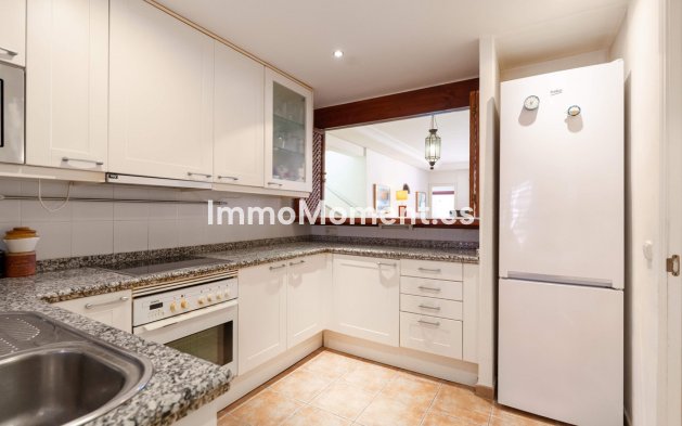 Wiederverkauf - Wohnung - Estepona  - Estepona Centro