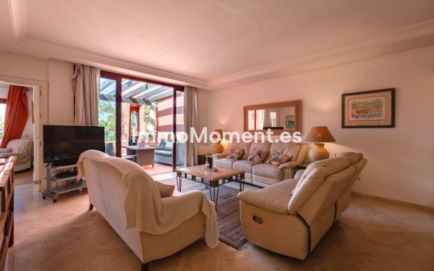 Wiederverkauf - Wohnung - Estepona  - Estepona Centro