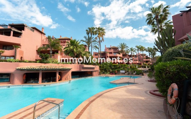 Wiederverkauf - Wohnung - Estepona  - Estepona Centro