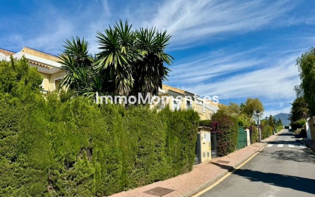 Wiederverkauf - Reihenhaus - Estepona  - Atalaya