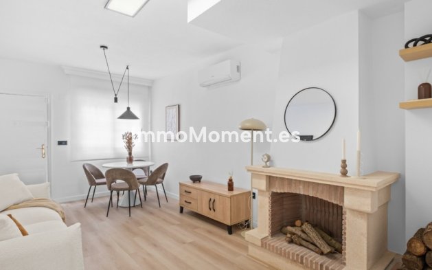 Wiederverkauf - Villa - Orihuela - Villamartin