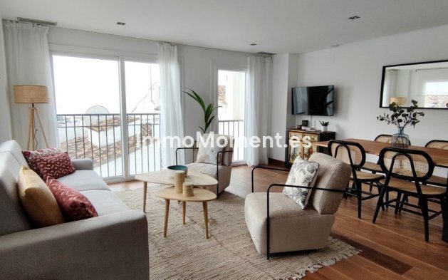 Resale - Apartment - Marbella - Puerto Banús