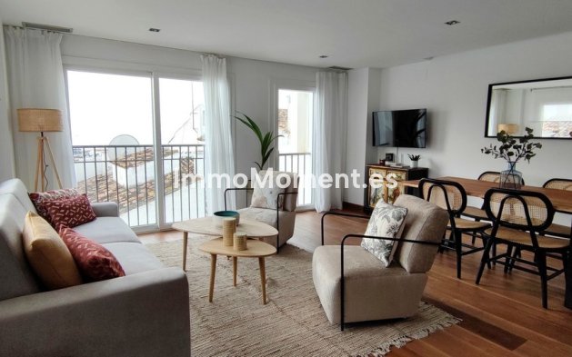 Resale - Apartment - Marbella - Puerto Banús