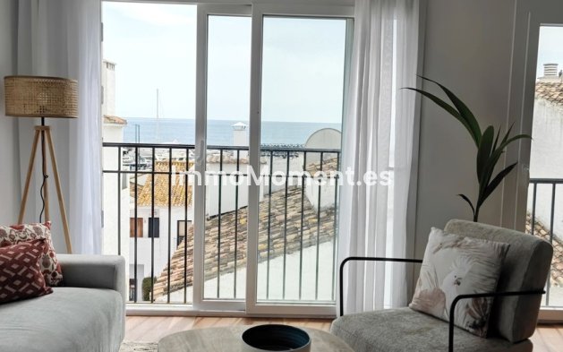 Resale - Apartment - Marbella - Puerto Banús