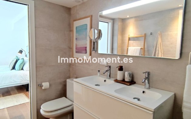 Resale - Apartment - Marbella - Puerto Banús