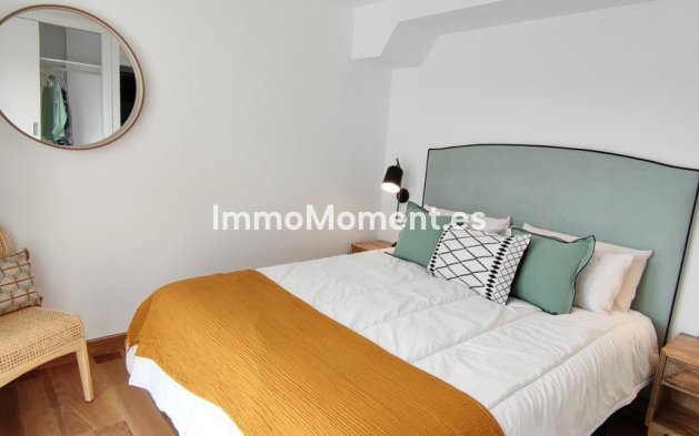 Resale - Apartment - Marbella - Puerto Banús