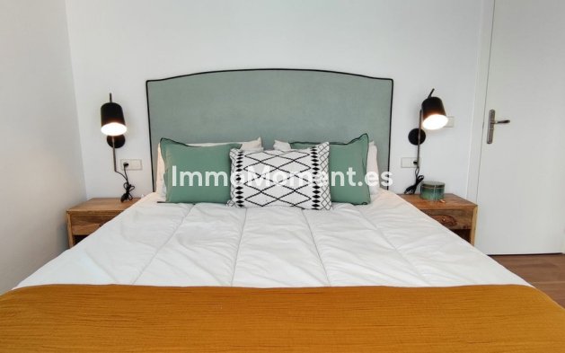Resale - Apartment - Marbella - Puerto Banús