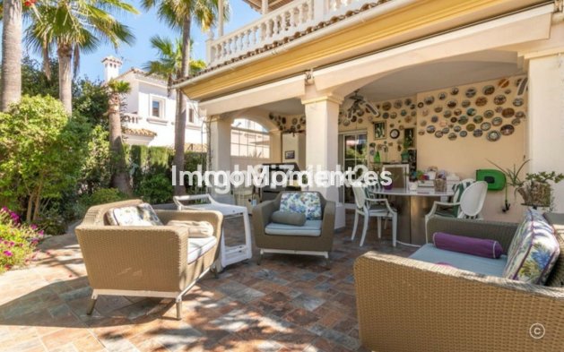 Bestaande woning - Vrijstaande villa - Estepona  - Estepona Centro