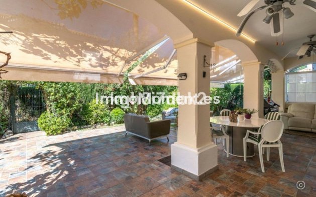 Bestaande woning - Vrijstaande villa - Estepona  - Estepona Centro