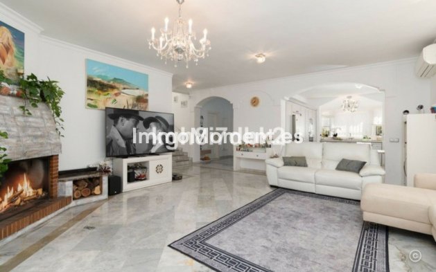 Bestaande woning - Vrijstaande villa - Estepona  - Estepona Centro