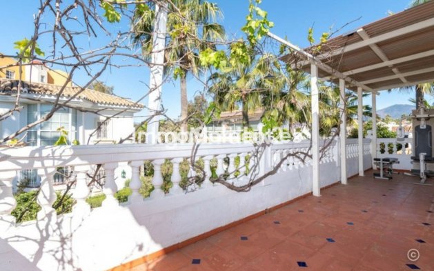 Bestaande woning - Vrijstaande villa - Estepona  - Estepona Centro