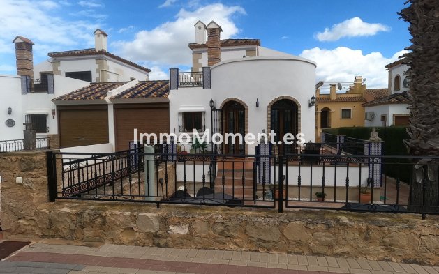 Resale - Detached villa - Algorfa - La Finca Golf