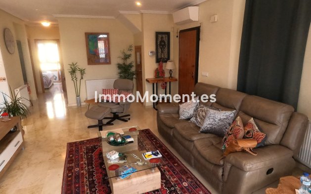 Resale - Detached villa - Algorfa - La Finca Golf