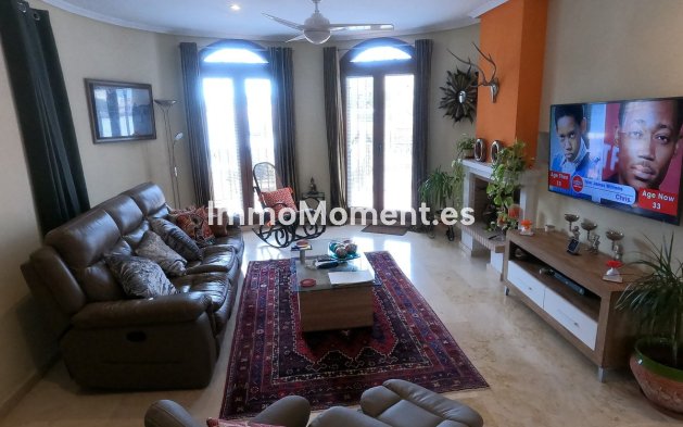Resale - Detached villa - Algorfa - La Finca Golf