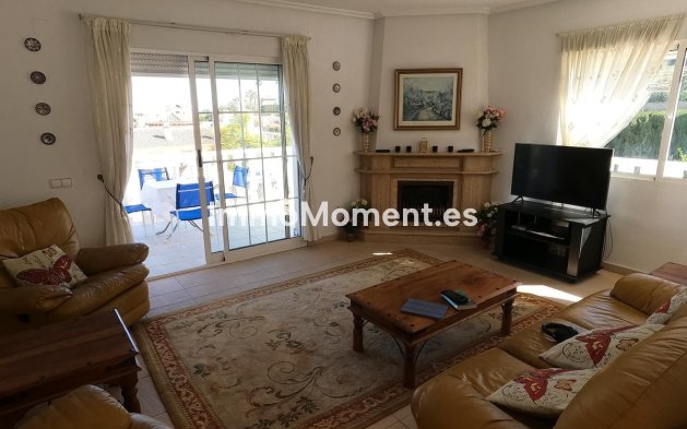 Wiederverkauf - Freistehende Villa - Algorfa - Algorfa Centro