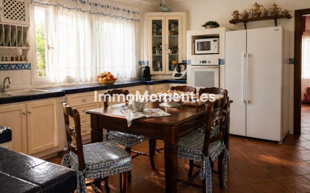 Resale - Detached villa - Sotogrande - San Roque